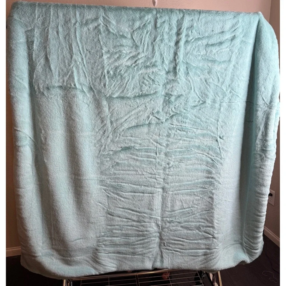 Sew Sweet Minky Designs 78x57 Throw Blanket Teal Shark Print Plush USA NEW